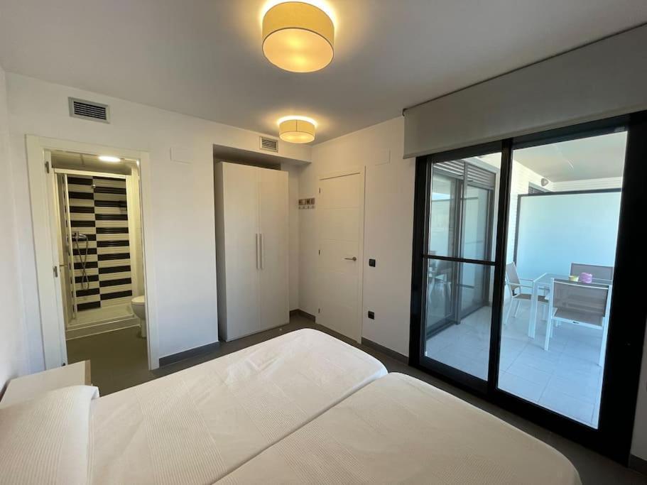 Apartment Moderno Disfrutar Con La Familia Con Parking Y Piscina