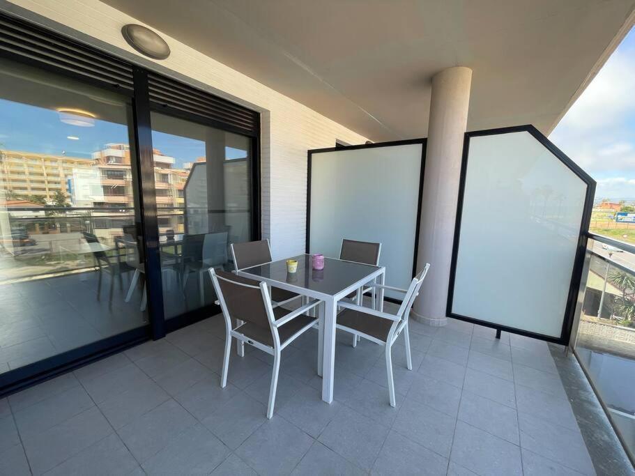 Moderno Disfrutar Con La Familia Con Parking Y Piscina